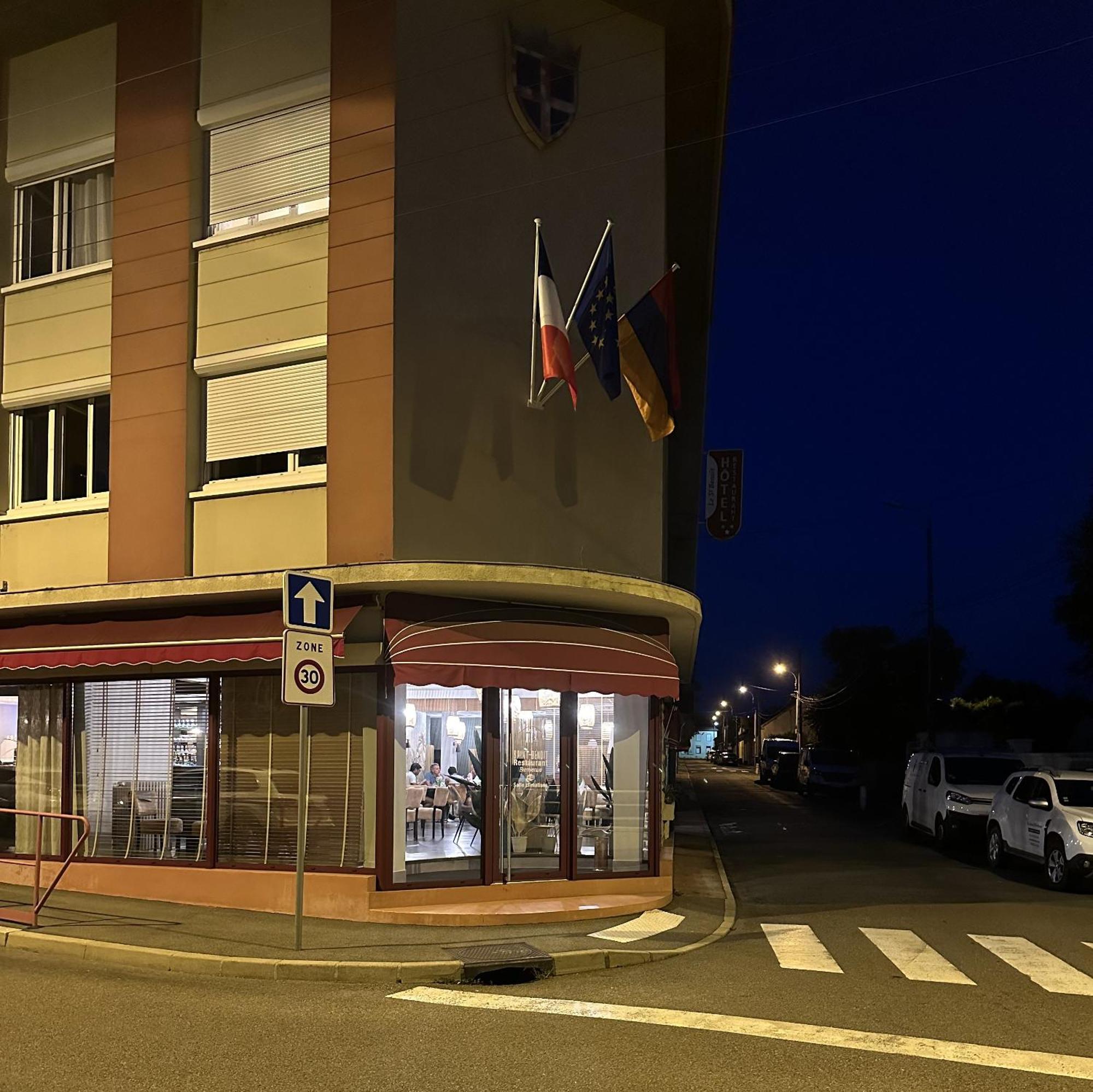 Hotel Restaurant Saint-Benoit Gueugnon Dış mekan fotoğraf